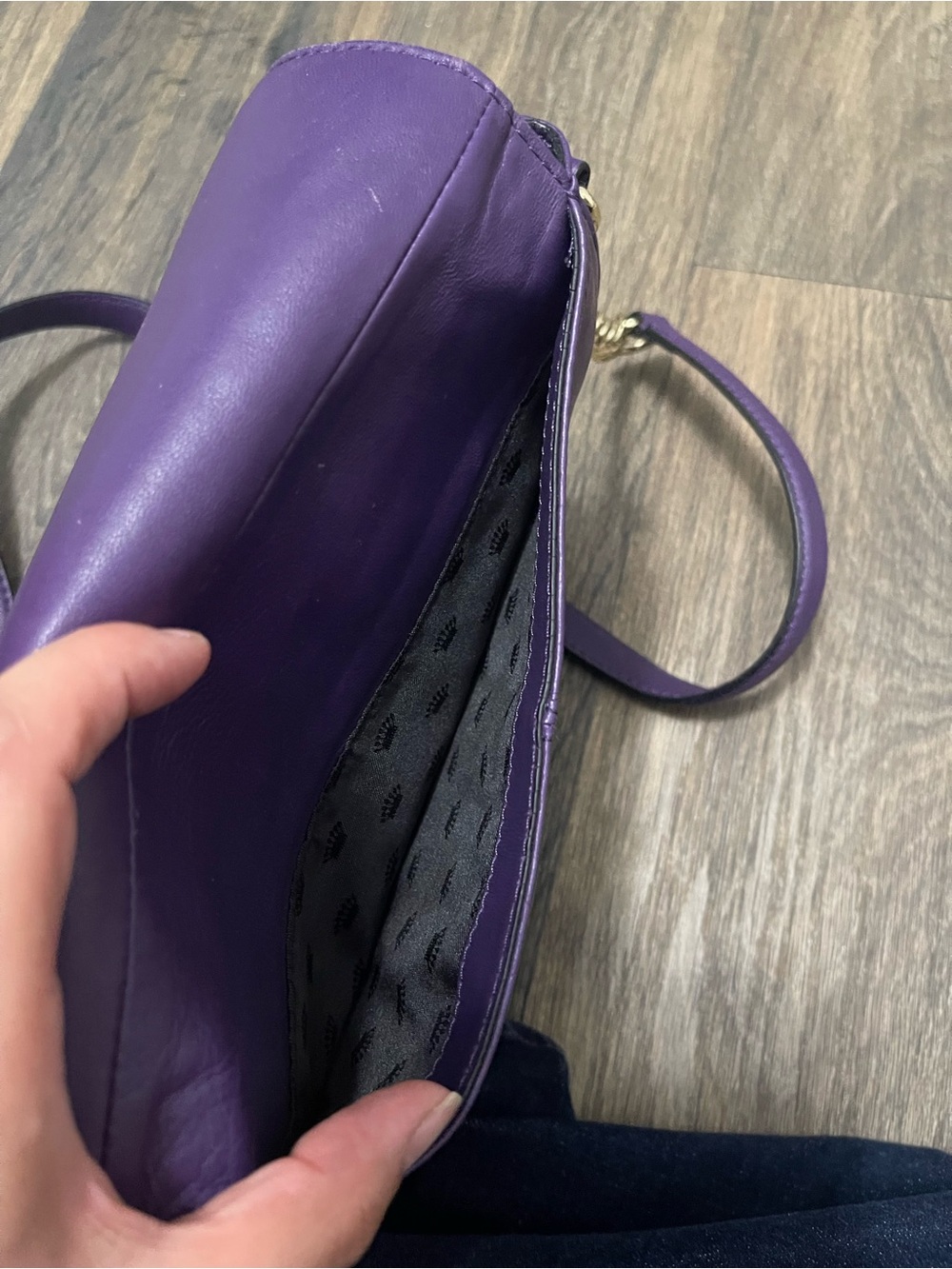 Vintage Juicy Couture Olvera Purple Carved Leather Crossbody Bag Y2K - Picture 14 of 14